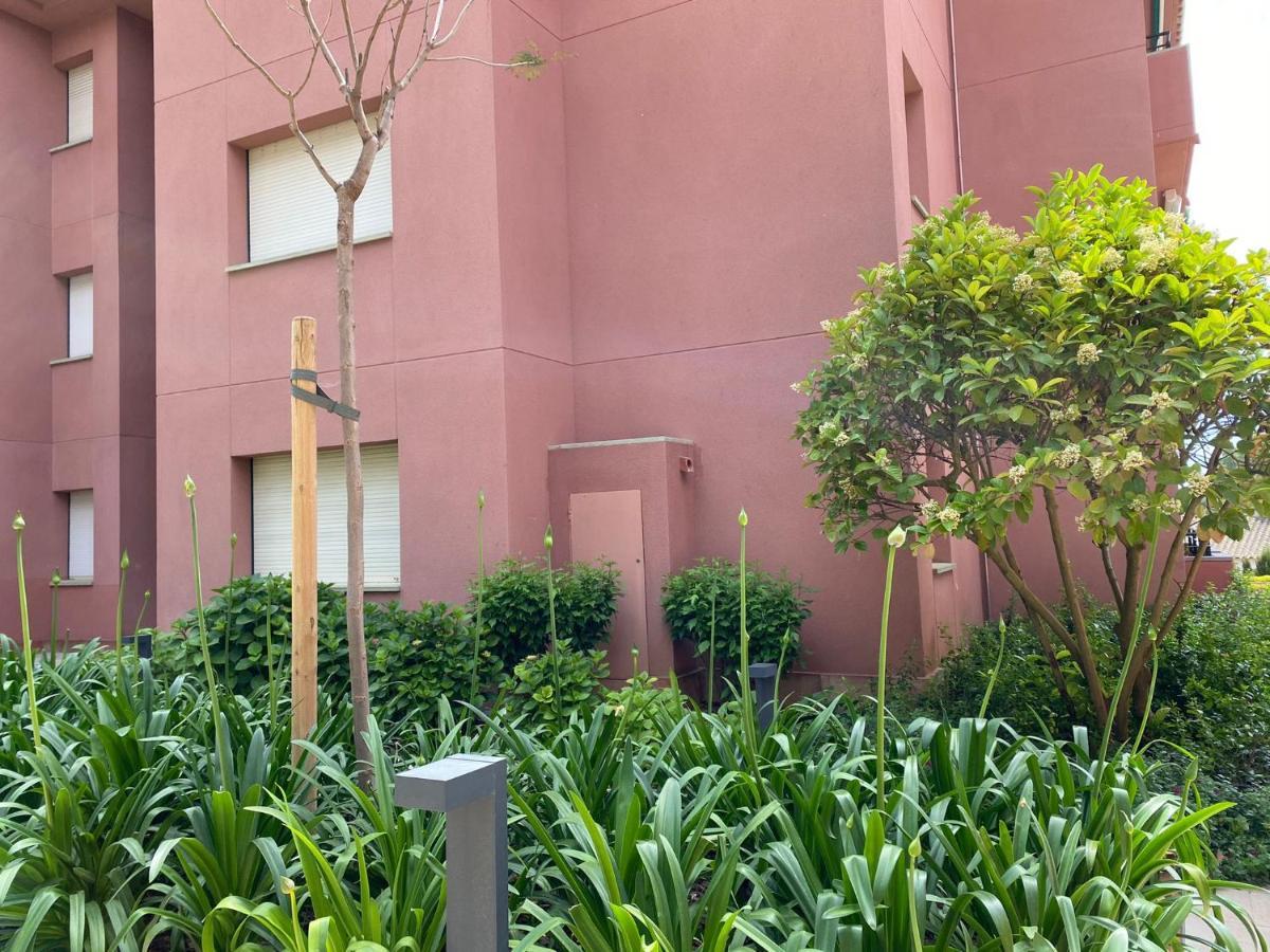 Apartamento Con Piscina En יפראנק מראה חיצוני תמונה