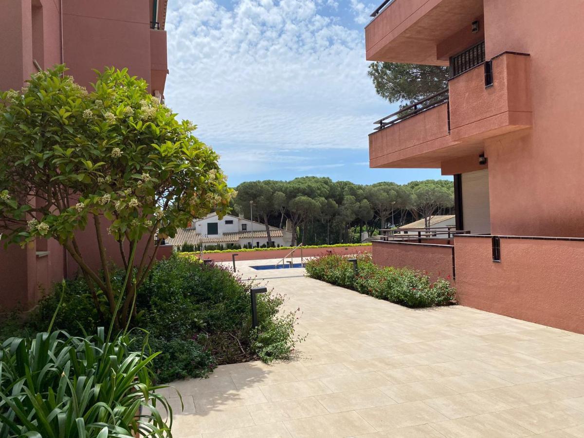 Apartamento Con Piscina En יפראנק מראה חיצוני תמונה