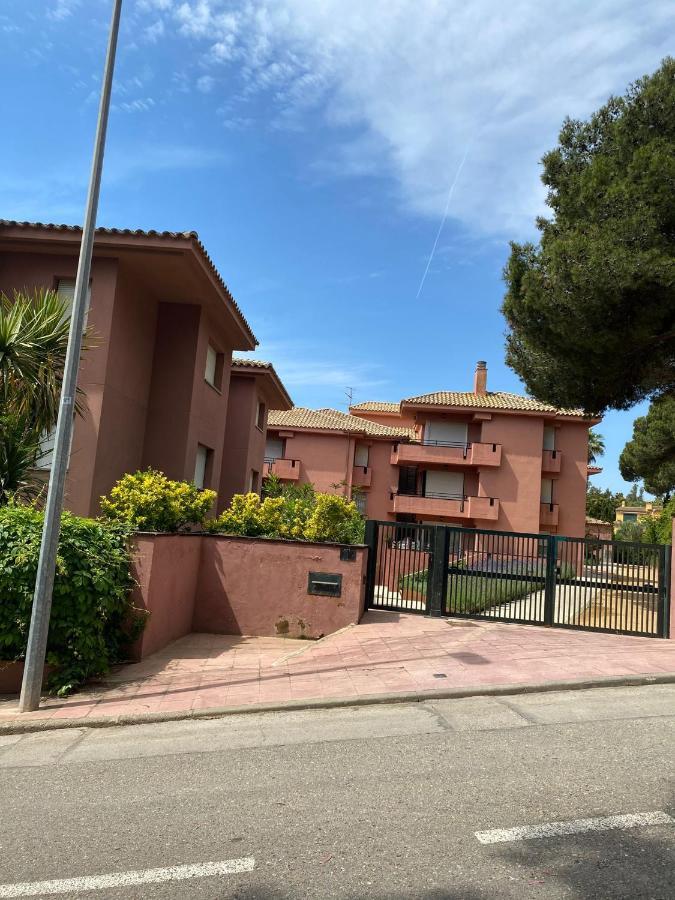Apartamento Con Piscina En יפראנק מראה חיצוני תמונה