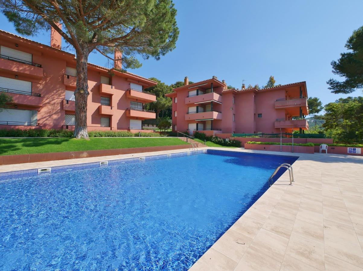 Apartamento Con Piscina En יפראנק מראה חיצוני תמונה